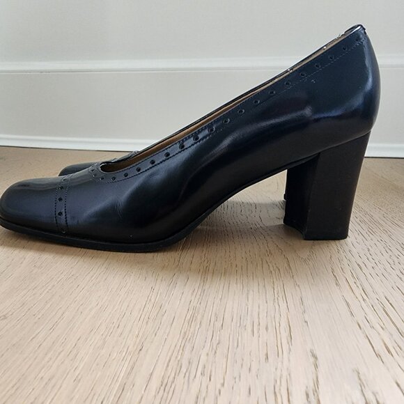 Bravo Browns size 7.5 square toe stacked heels - Picture 9 of 11